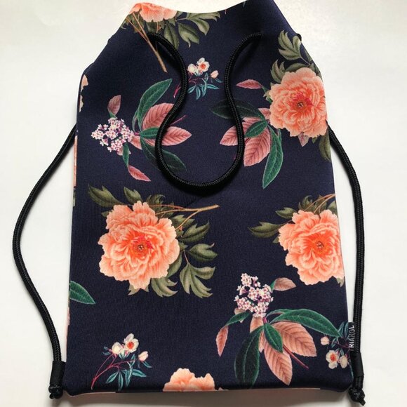 Triangl, Neoprene, floral with Navy blue background backpack/tote/beach/pool bag - Picture 2 of 6